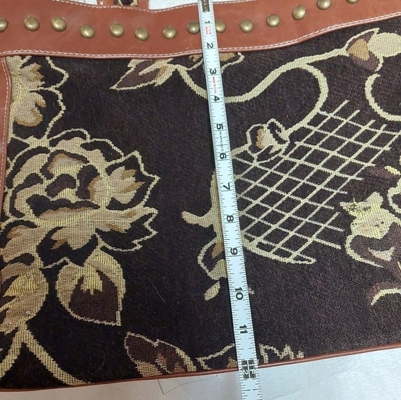 Vintage* Synethetic and Embroidered Tan Handbag - Picture 13 of 16